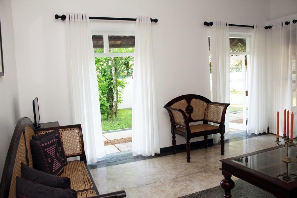 Bilin Tree House Hotel Galle Ruang foto
